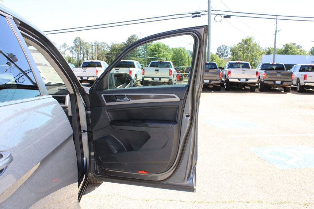 Used 2019 Volkswagen Atlas SE FWD image 29