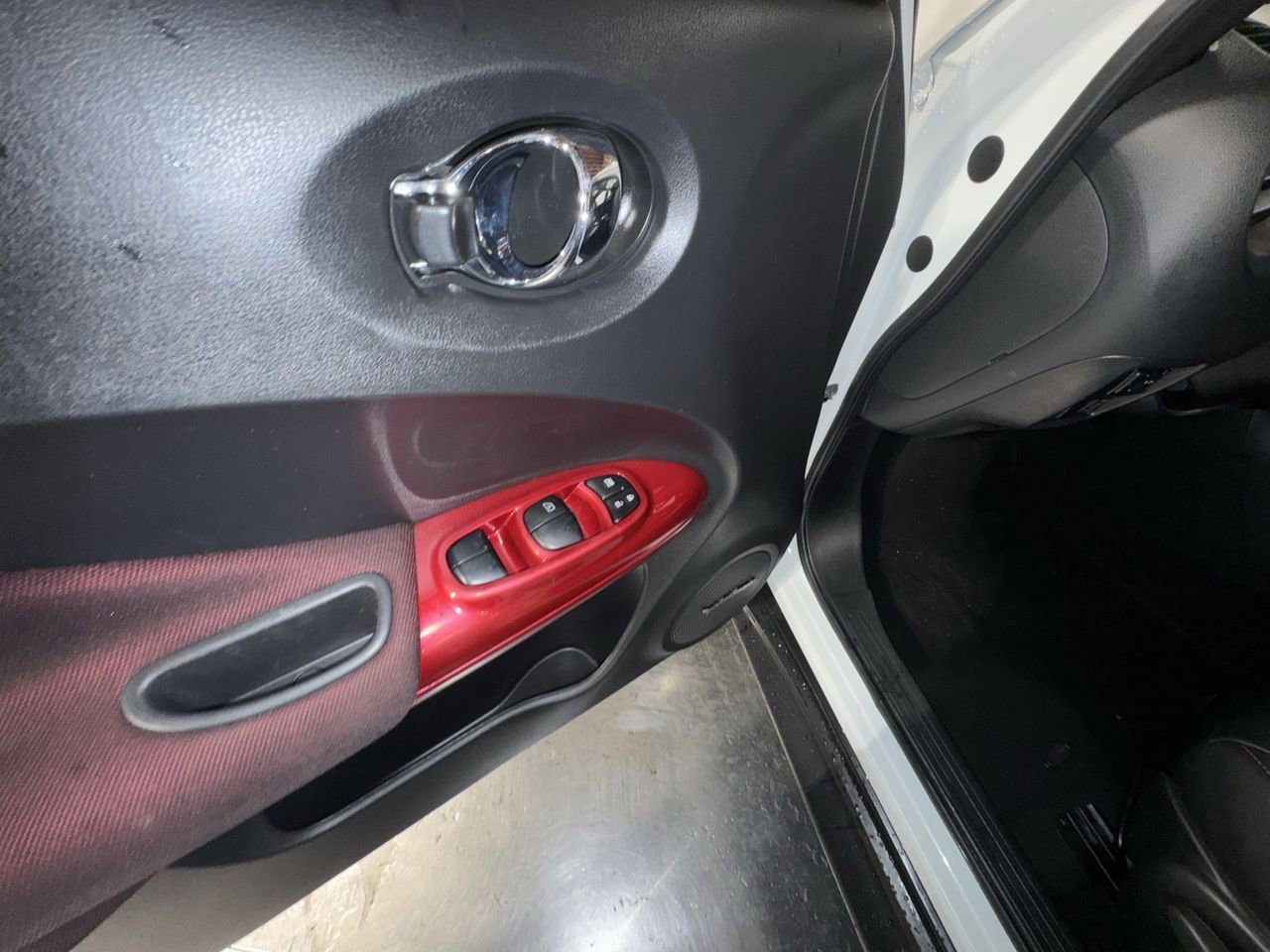 Used 2016 Nissan Juke SL image 20