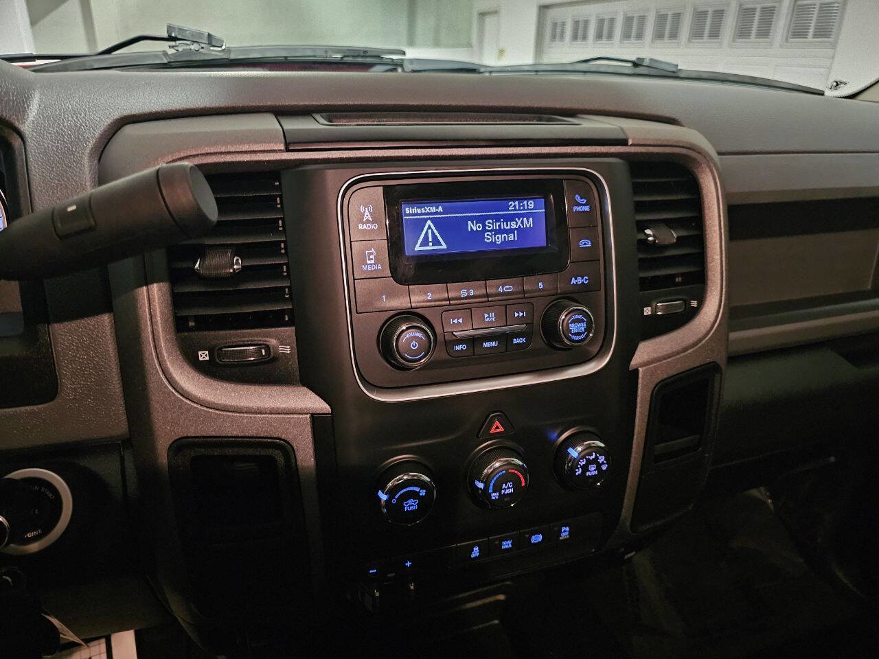 Used 2018 RAM 2500 Tradesman w/ Chrome Appearance Group image 15