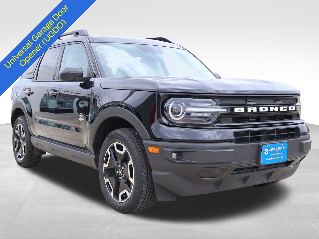 Certified 2024 Ford Bronco Sport Outer Banks w/ Tech Package AWD/4WD image 7