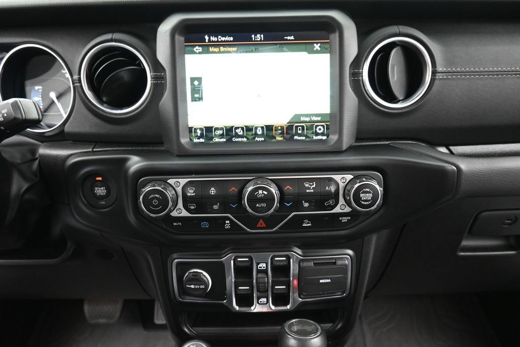 Used 2022 Jeep Wrangler Unlimited Sahara w/ Cold Weather Group AWD/4WD image 13