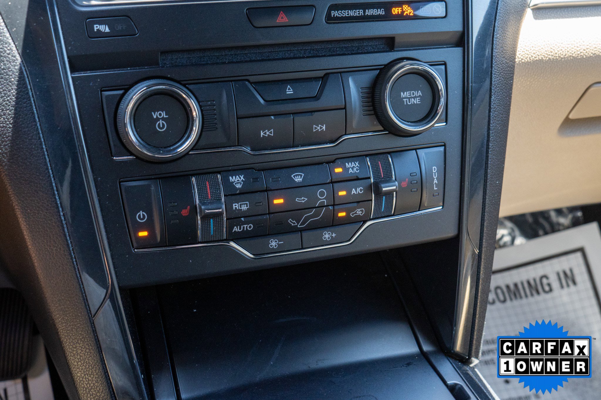Used 2017 Ford Explorer XLT w/ Equipment Group 202A FWD image 22