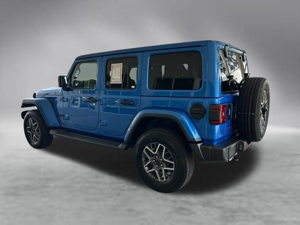 Used 2025 Jeep Wrangler Unlimited Sahara AWD/4WD image 4