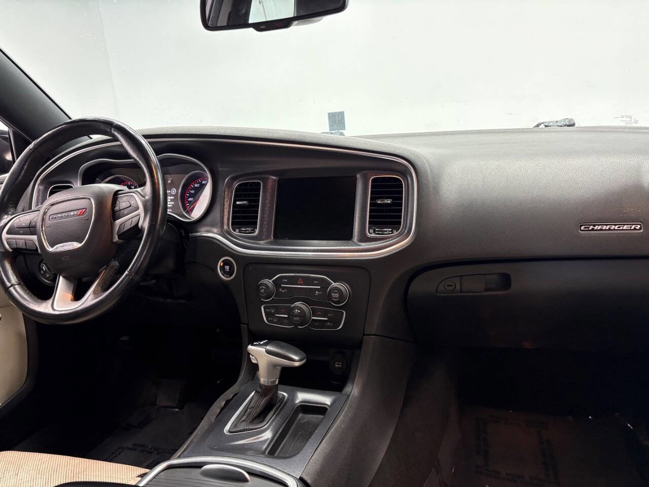 Used 2015 Dodge Charger R/T w/ Plus Group RWD image 20