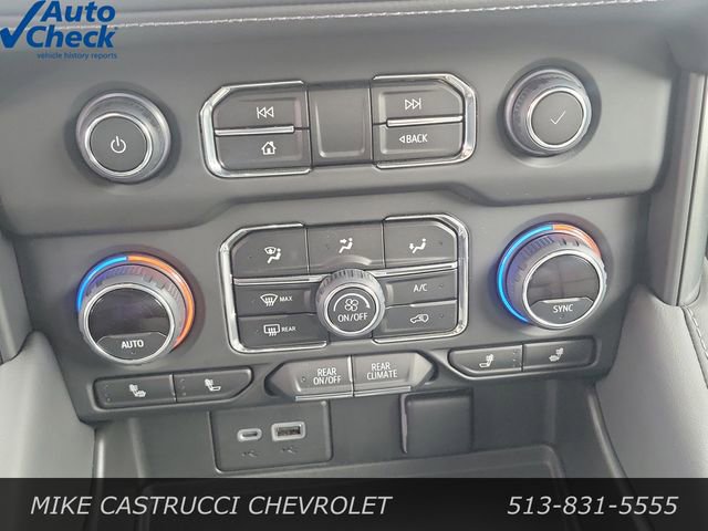 Used 2022 Chevrolet Suburban LT w/ Luxury Package AWD/4WD image 19