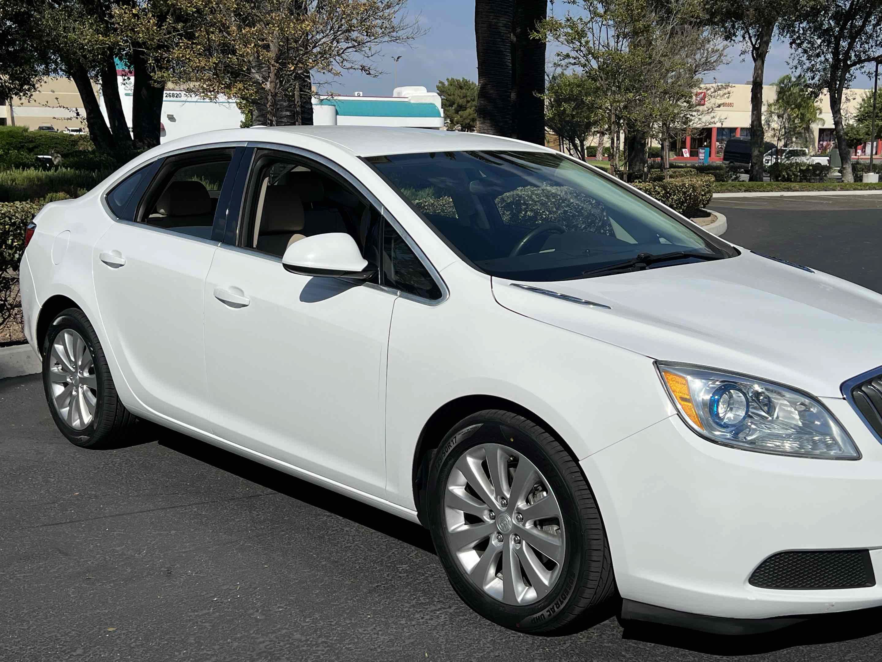 Used 2015 Buick Verano FWD image 70
