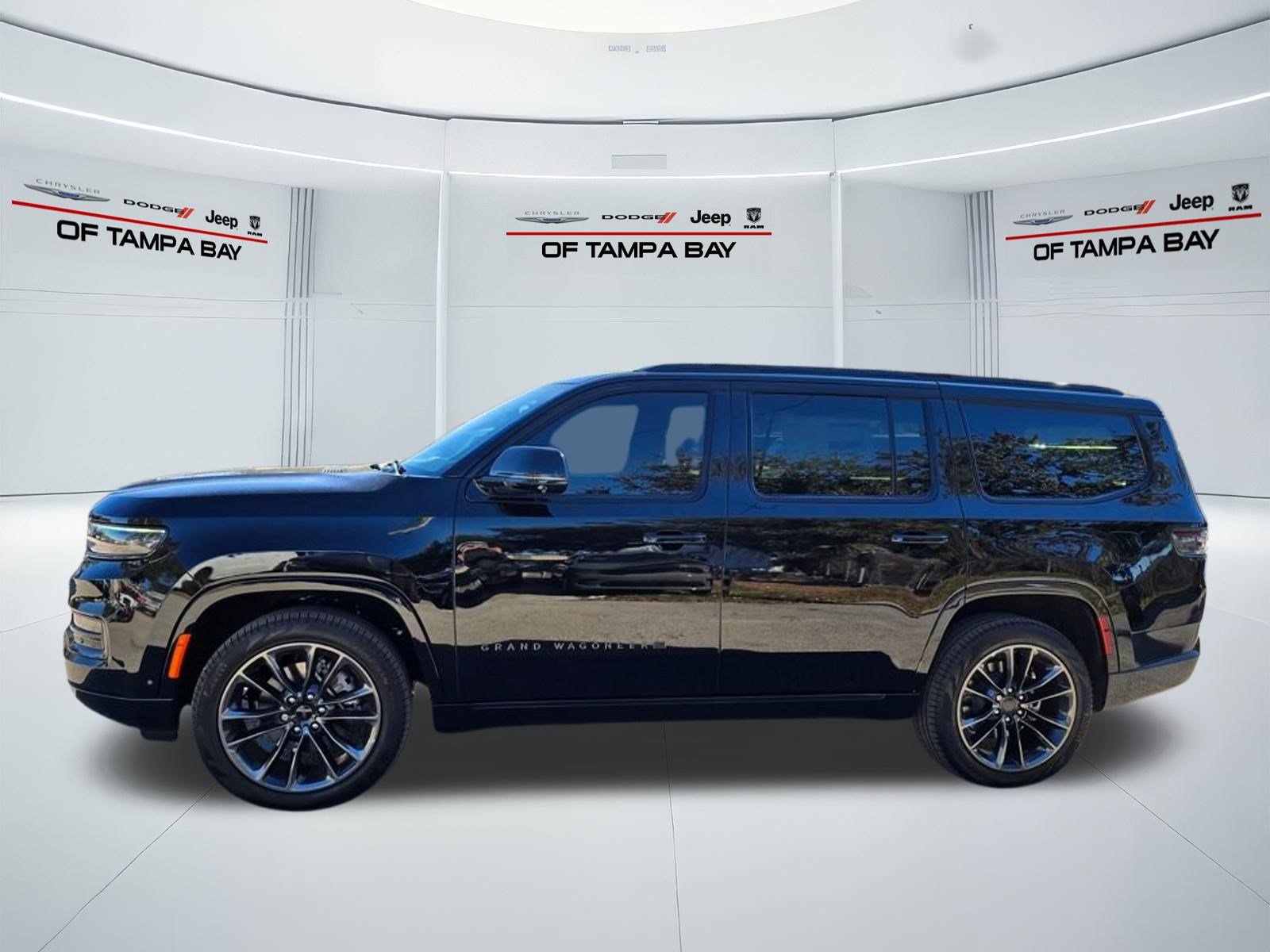 New 2025 Jeep Grand Wagoneer Series II Obsidian w/ Quick Order Packagew 28T AWD/4WD image 3