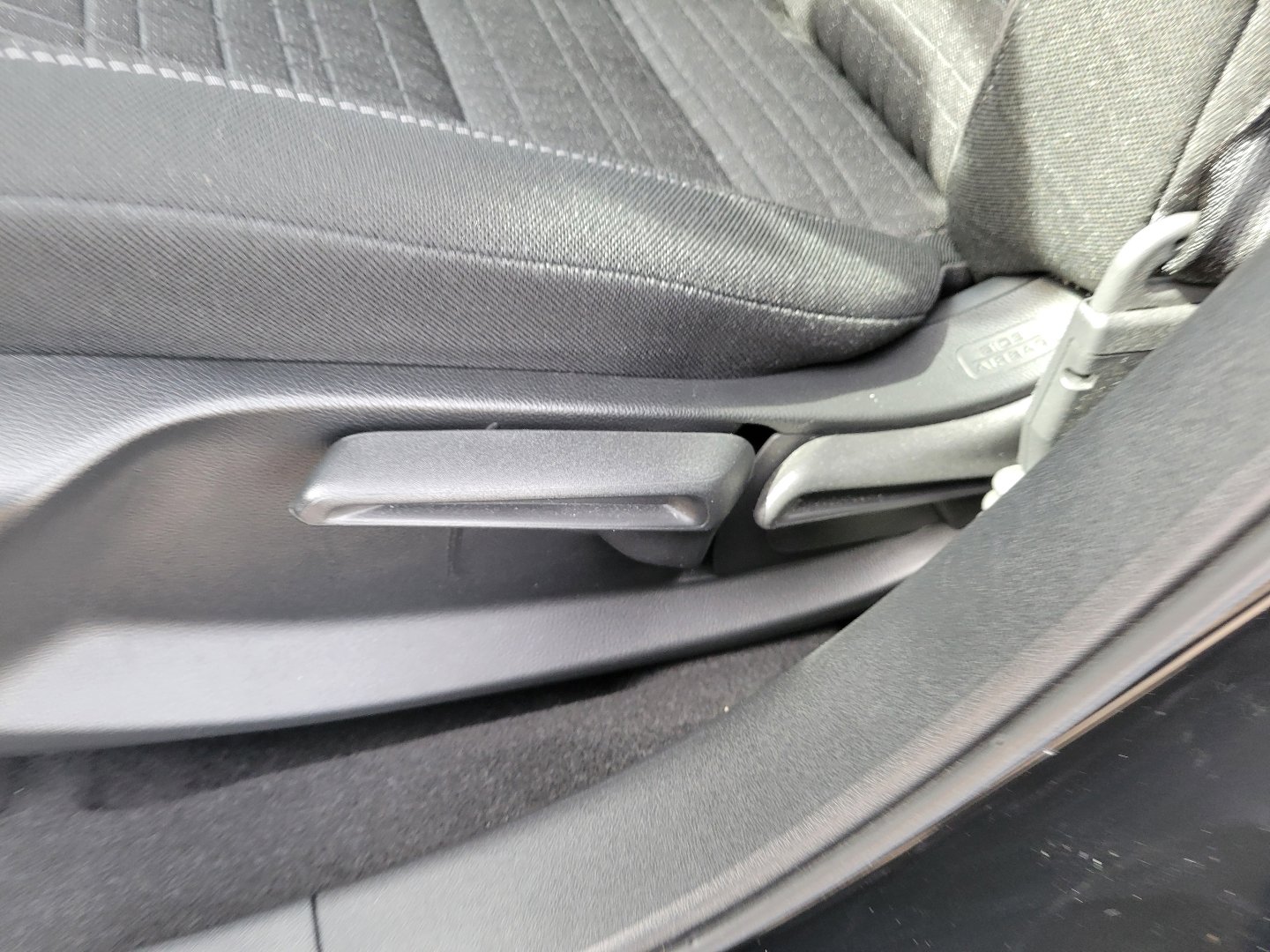 Certified 2023 Honda HR-V LX image 16