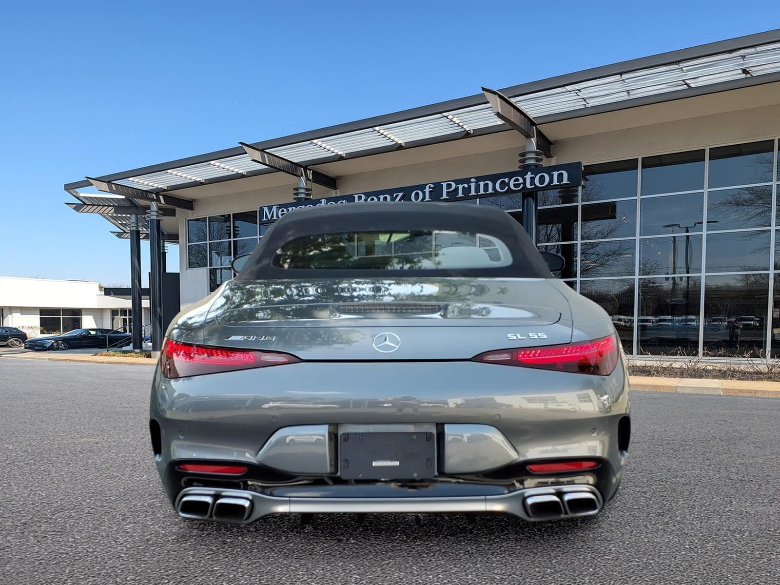 Certified 2022 Mercedes-Benz SL 55 AMG 4MATIC image 4