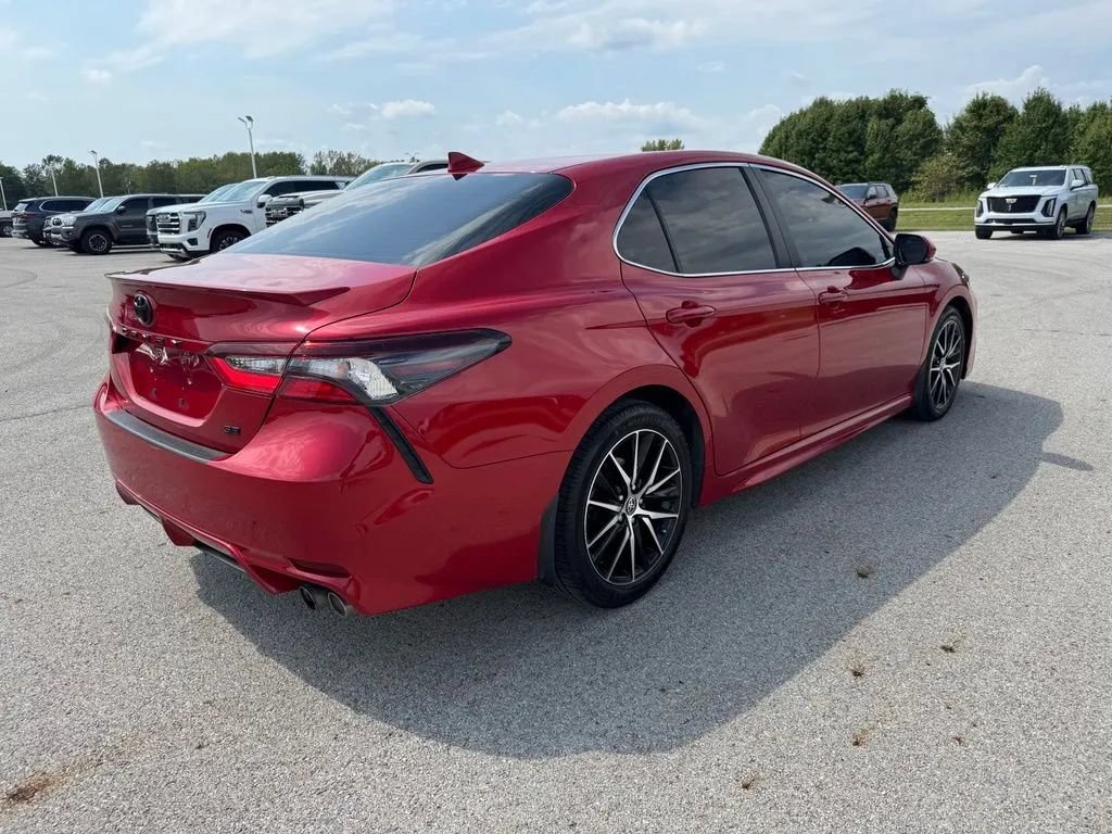 Used 2023 Toyota Camry SE w/ Convenience Package FWD image 7
