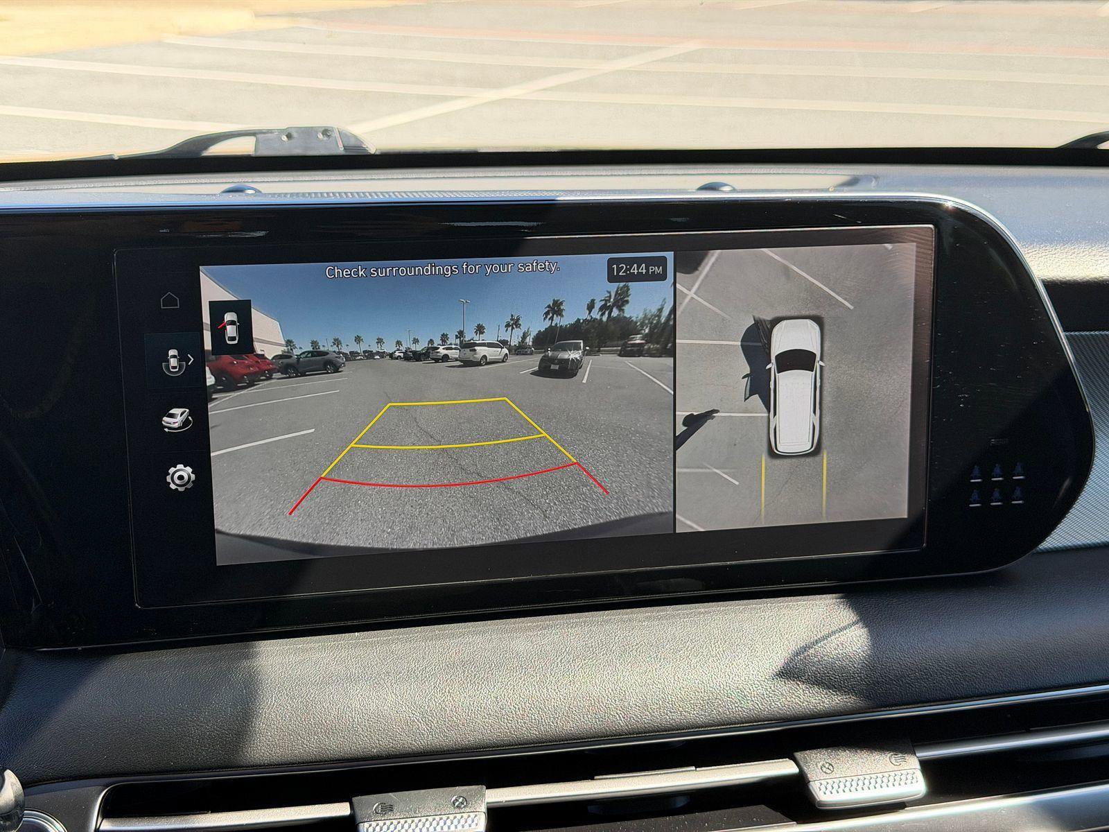 Used 2024 Hyundai Palisade SEL image 2