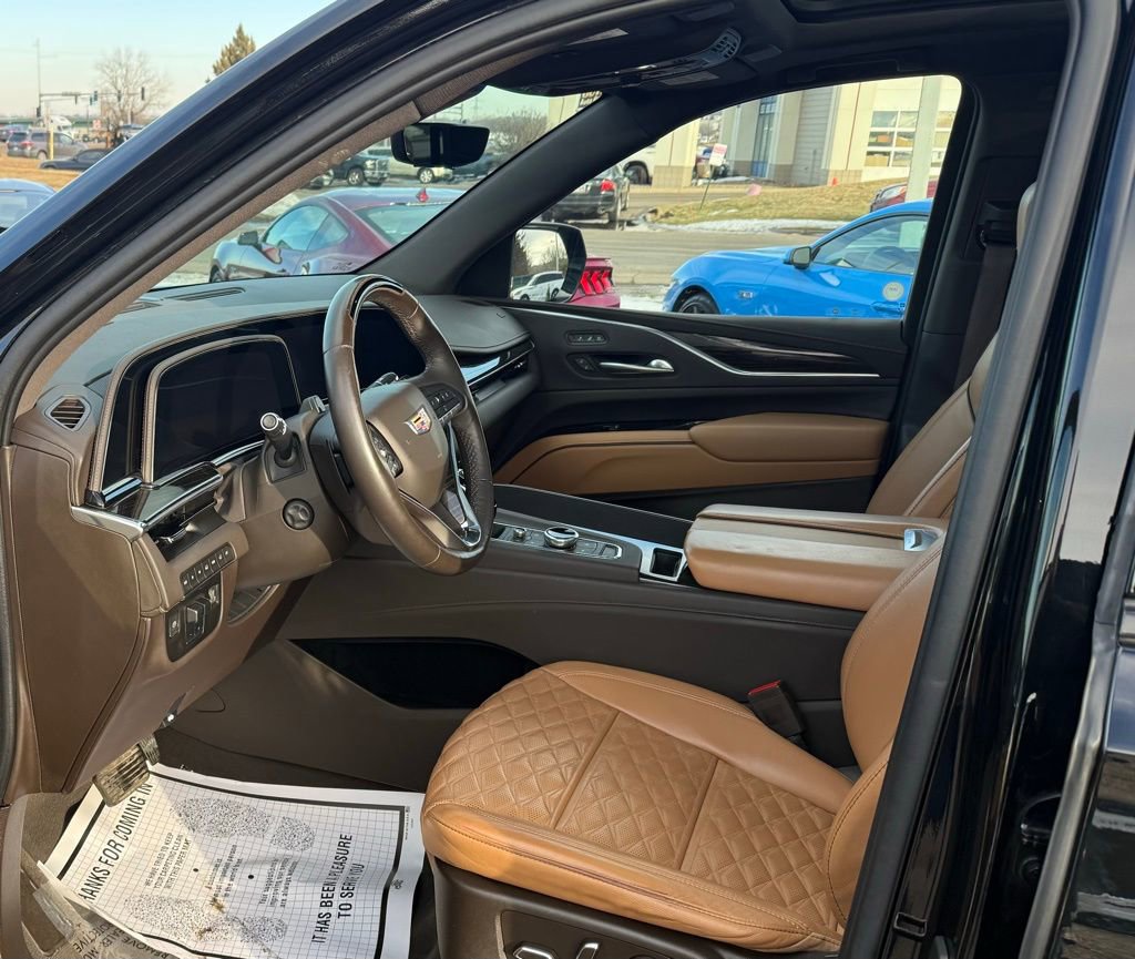 Used 2022 Cadillac Escalade Sport w/ LPO, ONYX Package image 26