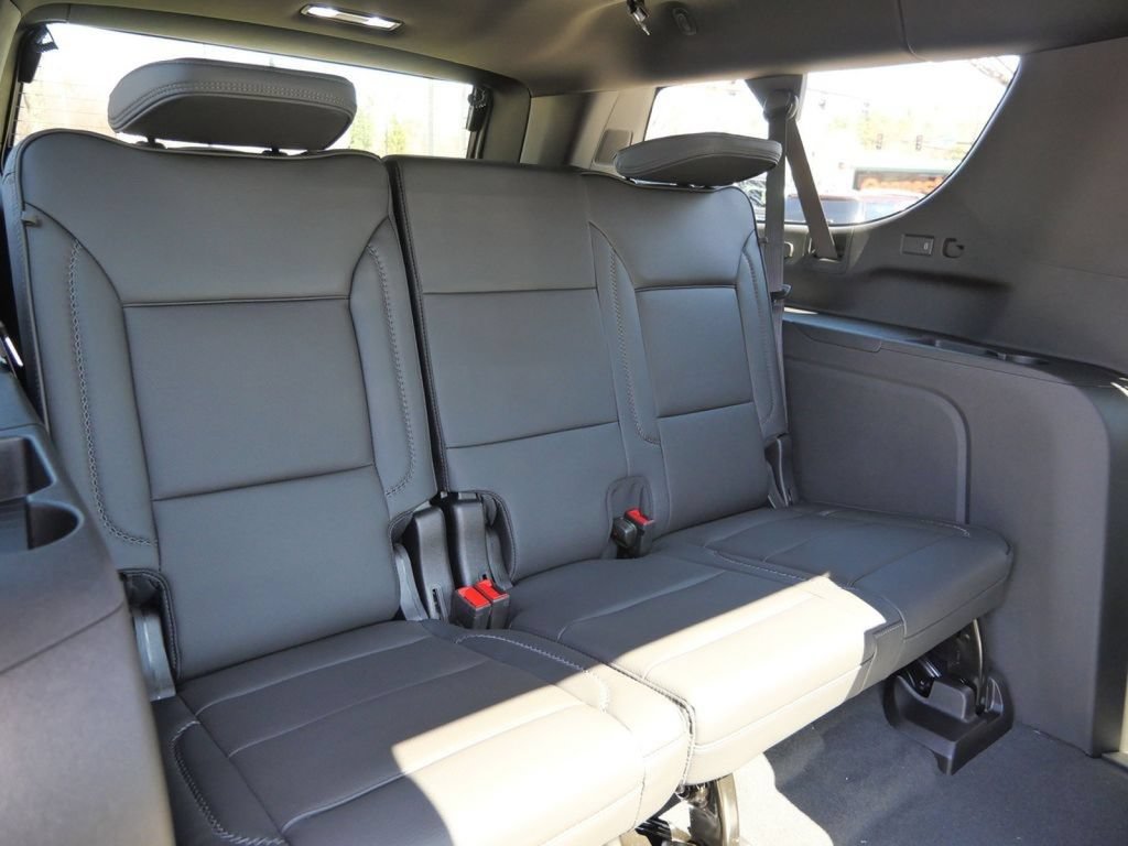 New 2026 GMC Yukon XL Denali w/ Denali Reserve Package AWD/4WD image 36