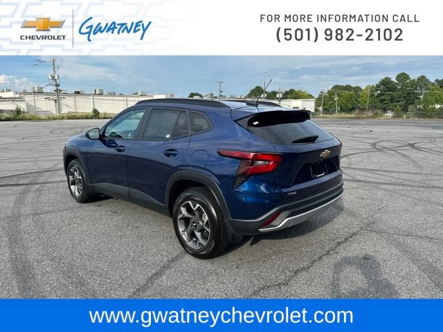 Used 2024 Chevrolet Trax LT w/ Driver Confidence Package FWD image 7