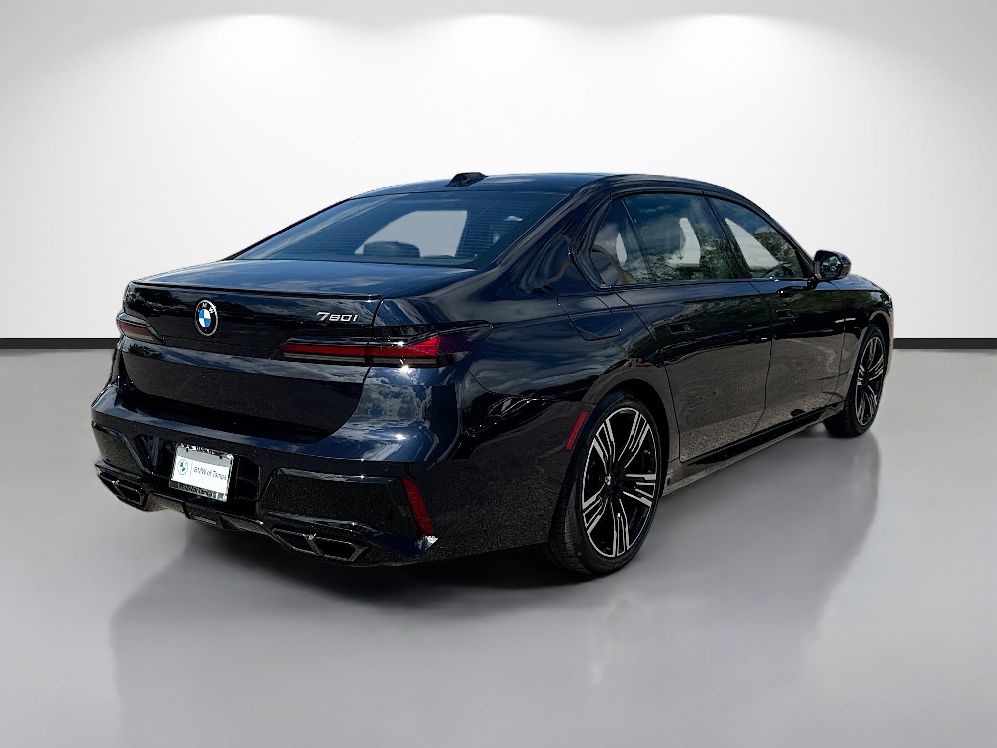 New 2026 BMW 760i xDrive w/ Executive Package image 3