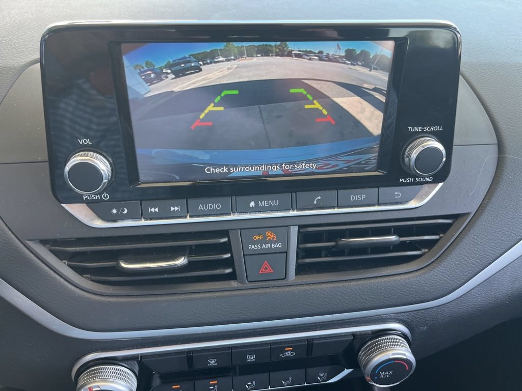 Used 2024 Nissan Altima 2.5 S FWD image 14