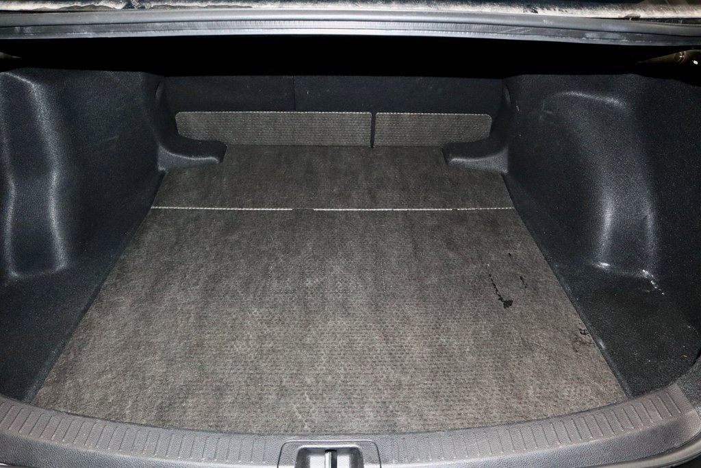 Used 2025 Toyota Corolla LE image 13