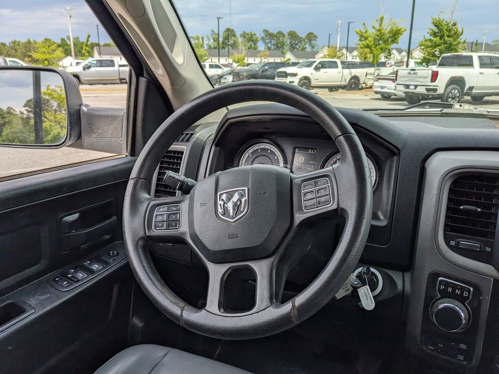 Used 2022 RAM 1500 Tradesman w/ Chrome Appearance Group AWD/4WD image 30