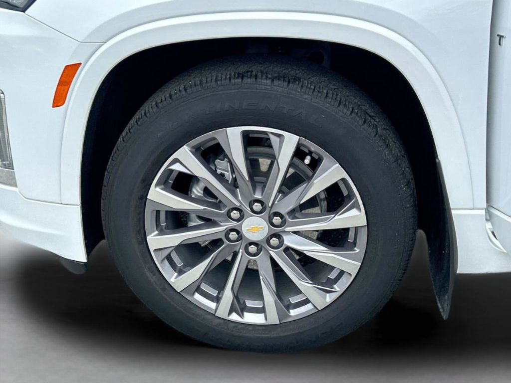 Used 2022 Chevrolet Traverse Premier image 38