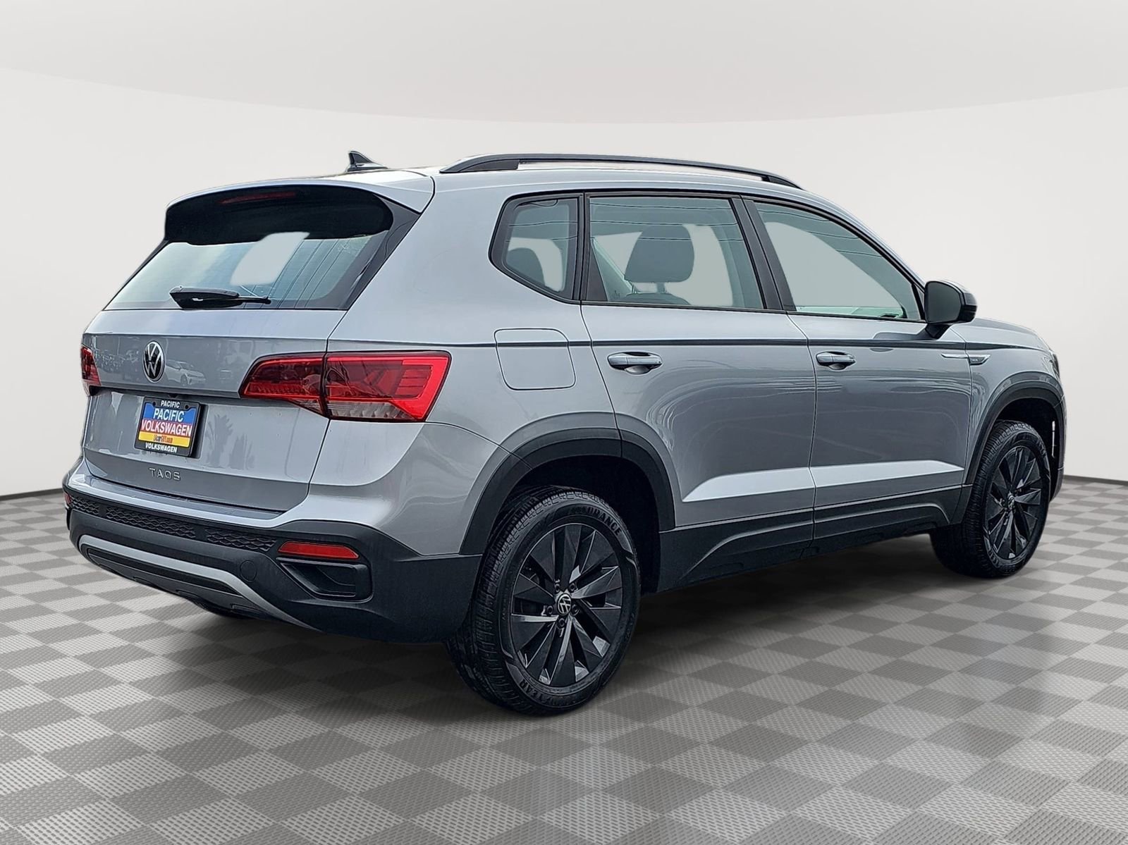 Used 2023 Volkswagen Taos S FWD image 5