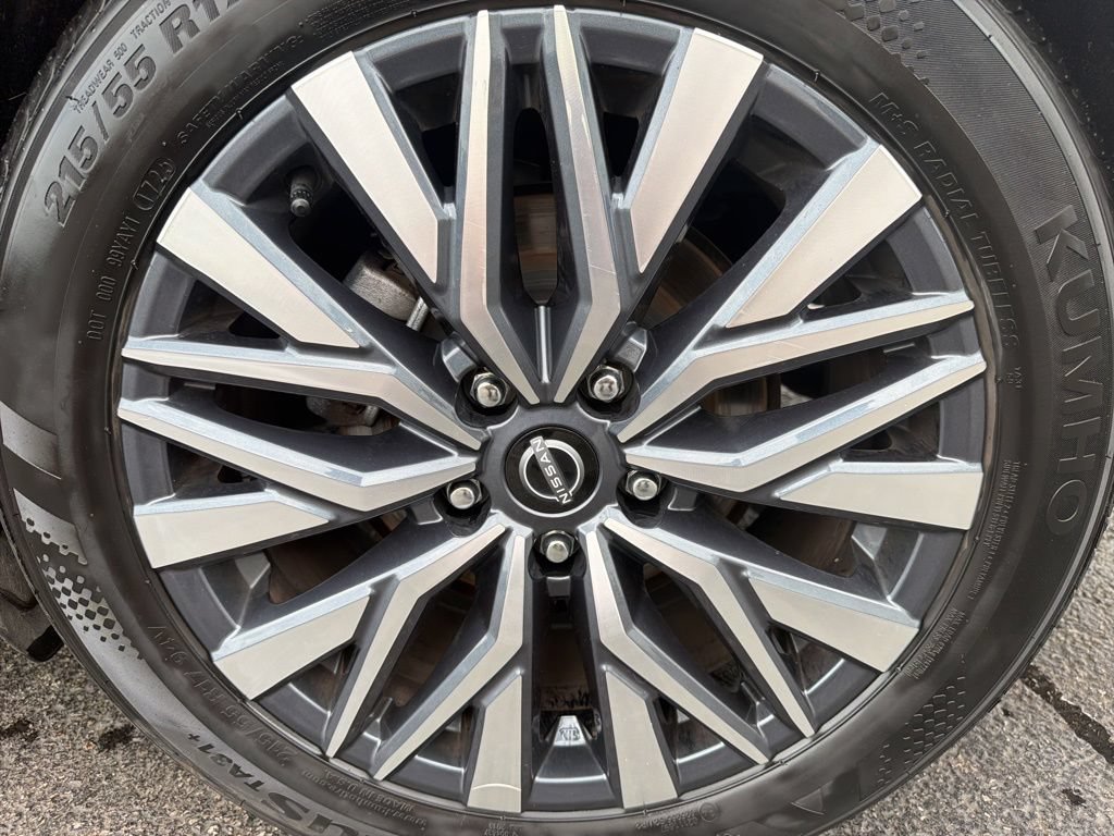 Used 2025 Nissan Altima 2.5 SV FWD image 52