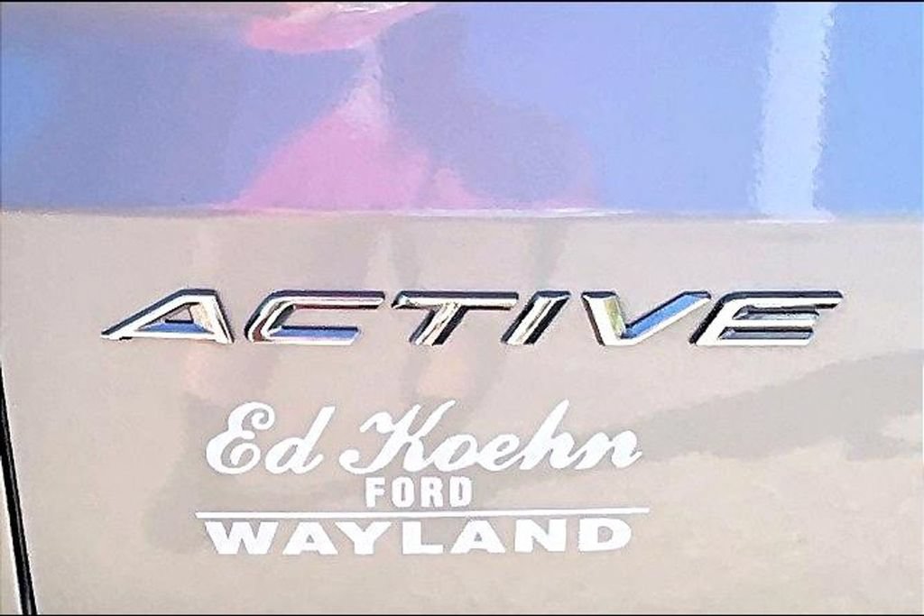 Used 2023 Ford Escape Active w/ Tech Pack #2 AWD/4WD image 8