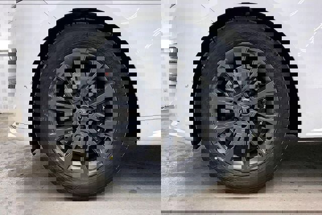 Used 2024 Land Rover Range Rover Sport Dynamic SE image 10