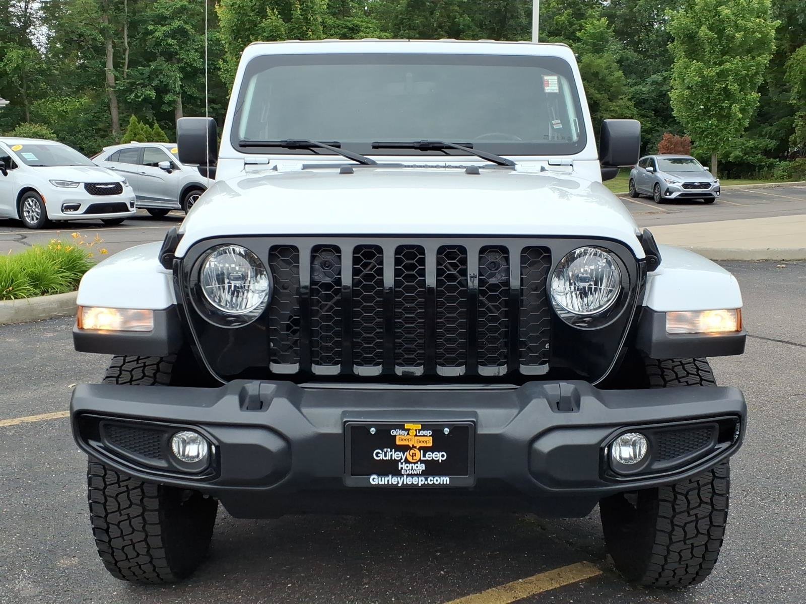 Used 2022 Jeep Gladiator Sport AWD/4WD image 2
