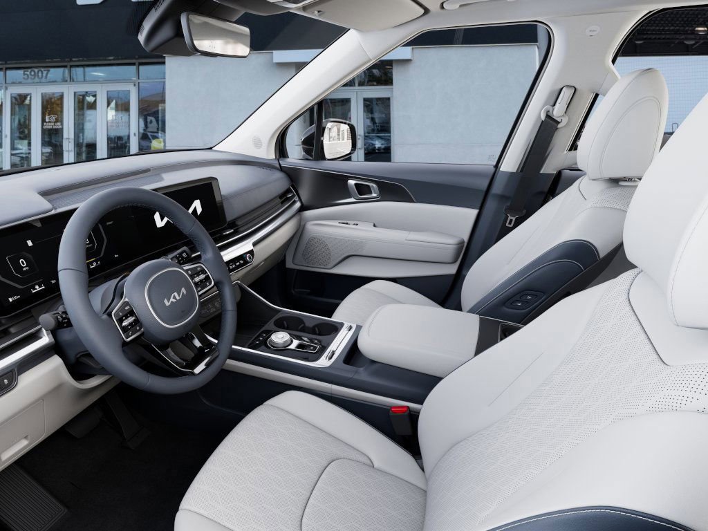 New 2025 Kia Carnival SX image 17