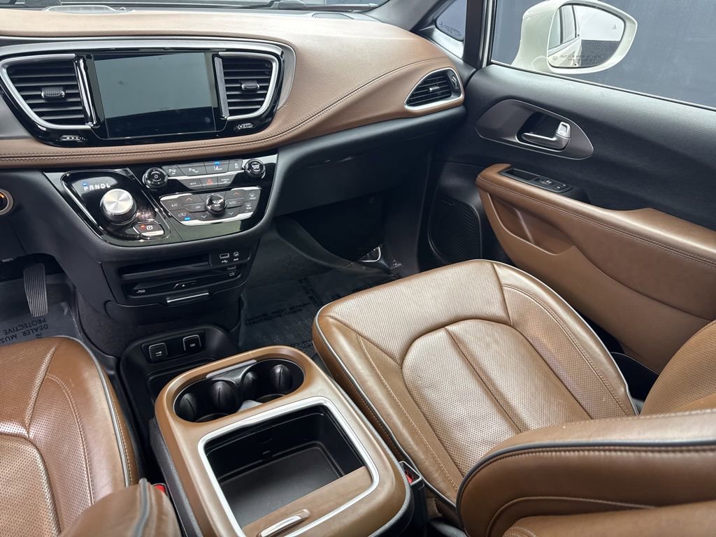 Used 2020 Chrysler Pacifica Limited w/ Advanced Safetytec Group image 10