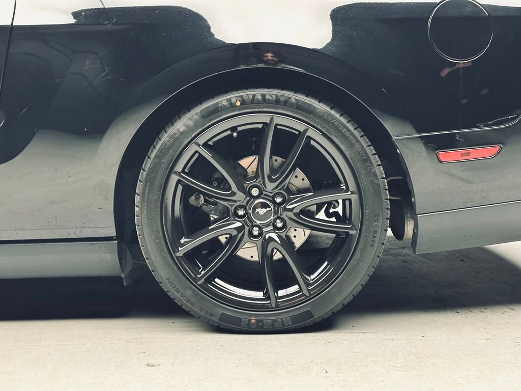 Used 2012 Ford Mustang GT w/ Electronics Pkg RWD image 34