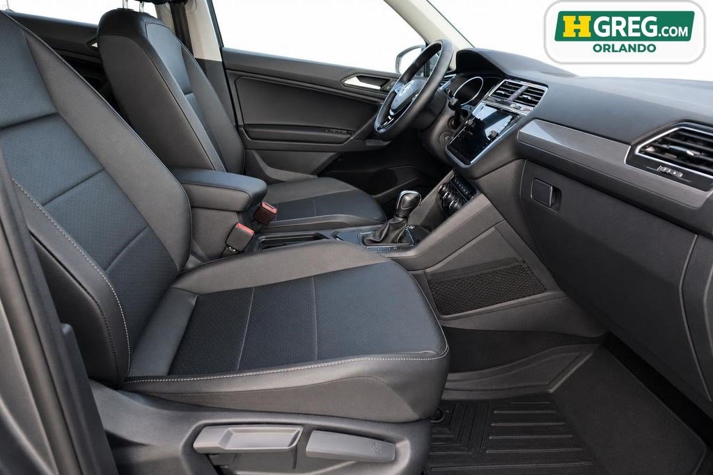 Used 2020 Volkswagen Tiguan SE FWD image 15