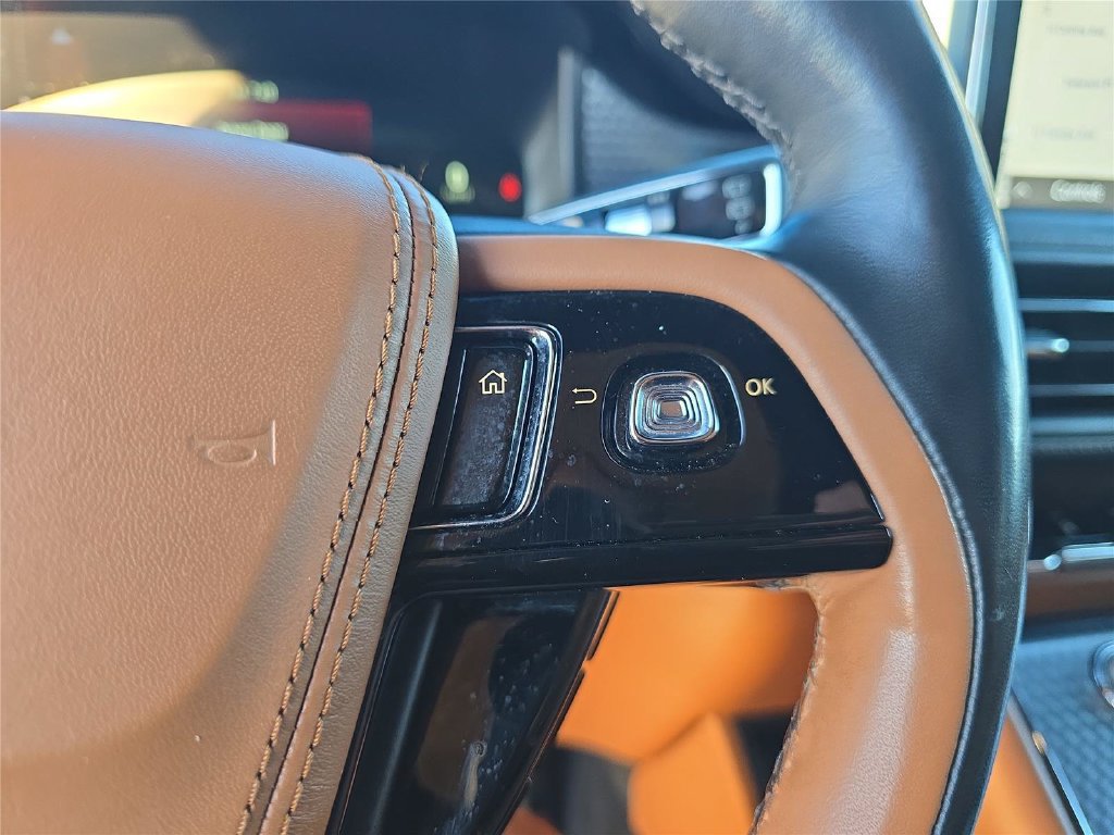 Used 2023 Lincoln Aviator Black Label AWD/4WD image 24