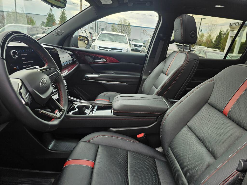 Used 2024 Chevrolet Traverse RS w/ LPO, Floor Liner Package image 24