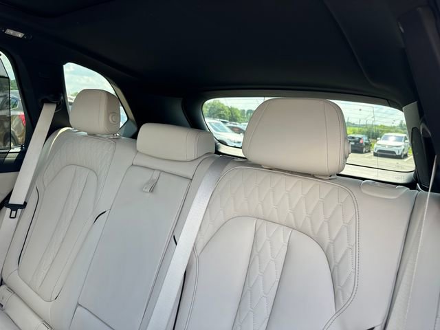 Used 2025 BMW X5 M60i w/ Executive Package AWD/4WD image 22