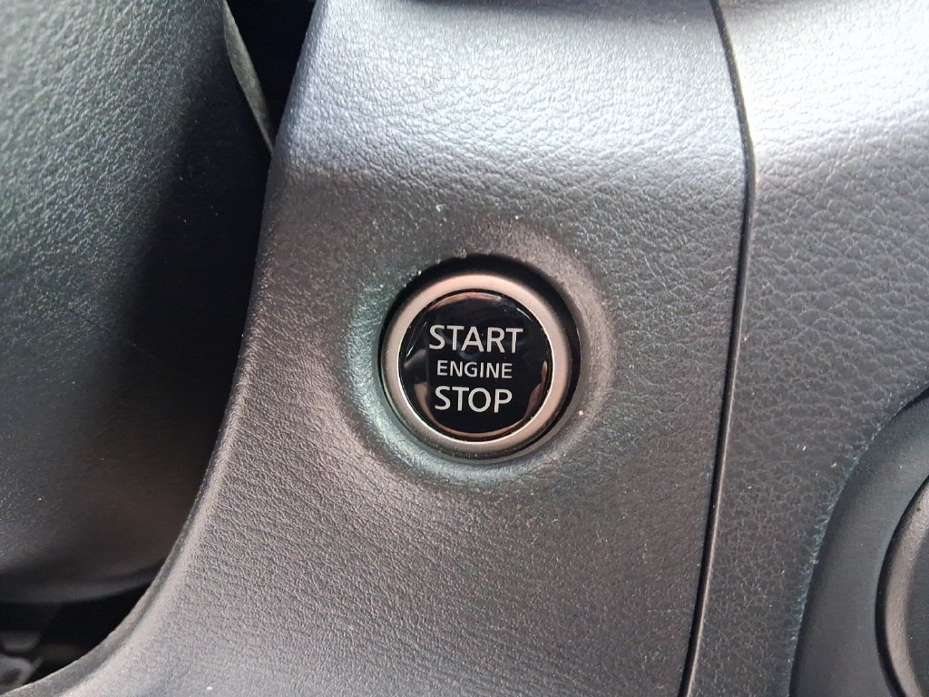 Used 2023 Nissan Frontier SV w/ Midnight Edition Package RWD image 29