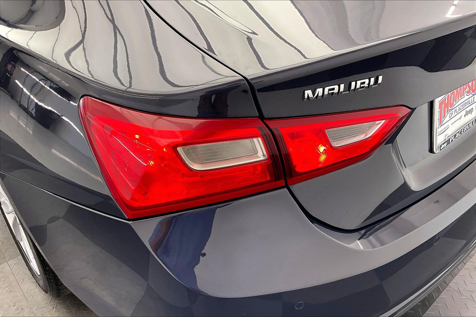 Used 2025 Chevrolet Malibu LT FWD image 29