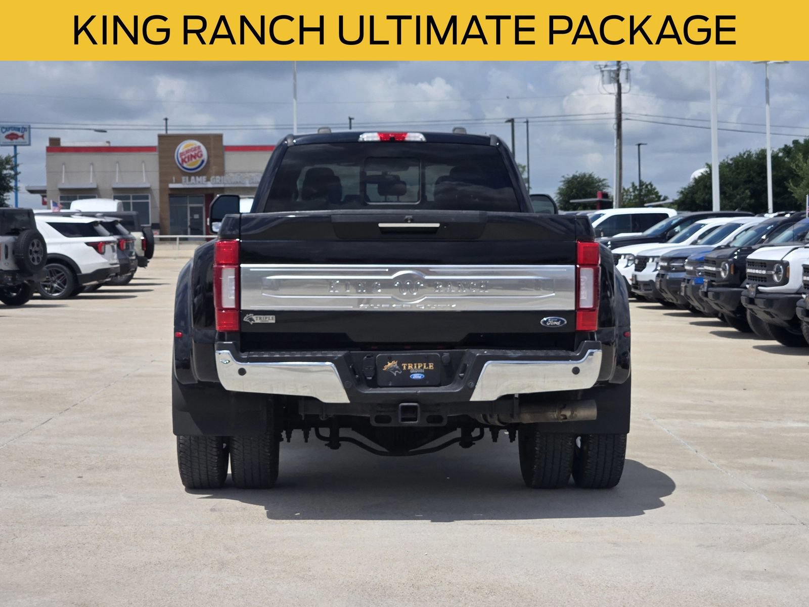 Used 2022 Ford F350 King Ranch w/ King Ranch Ultimate Package AWD/4WD image 8