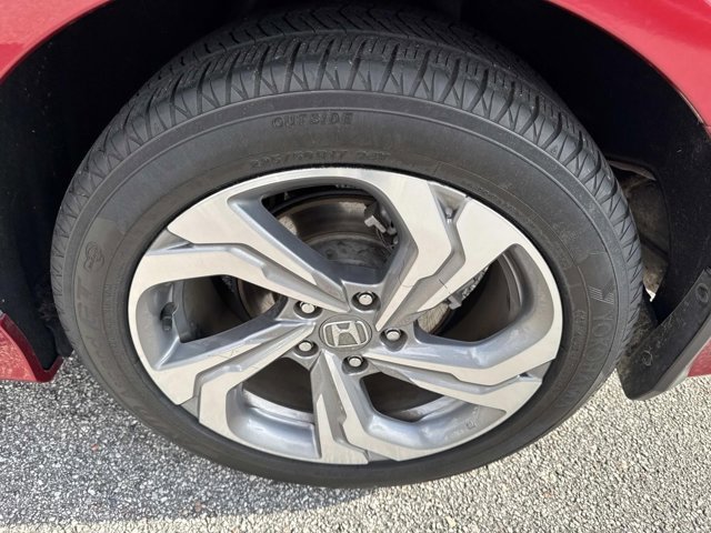 Used 2018 Honda Accord EX image 32