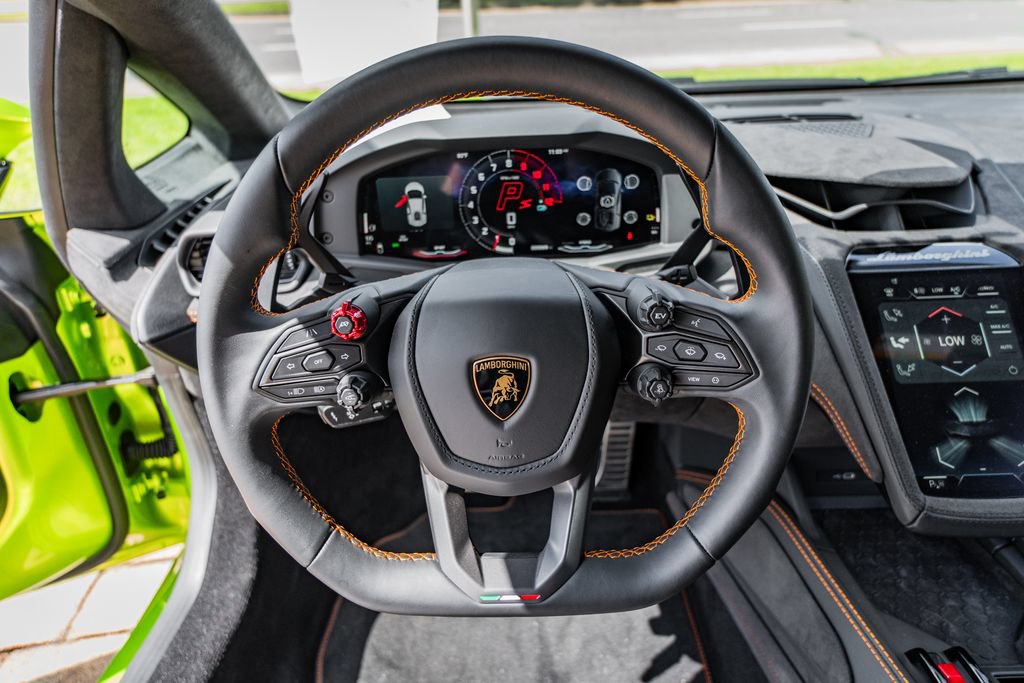 Used 2026 Lamborghini Temerario AWD/4WD image 21