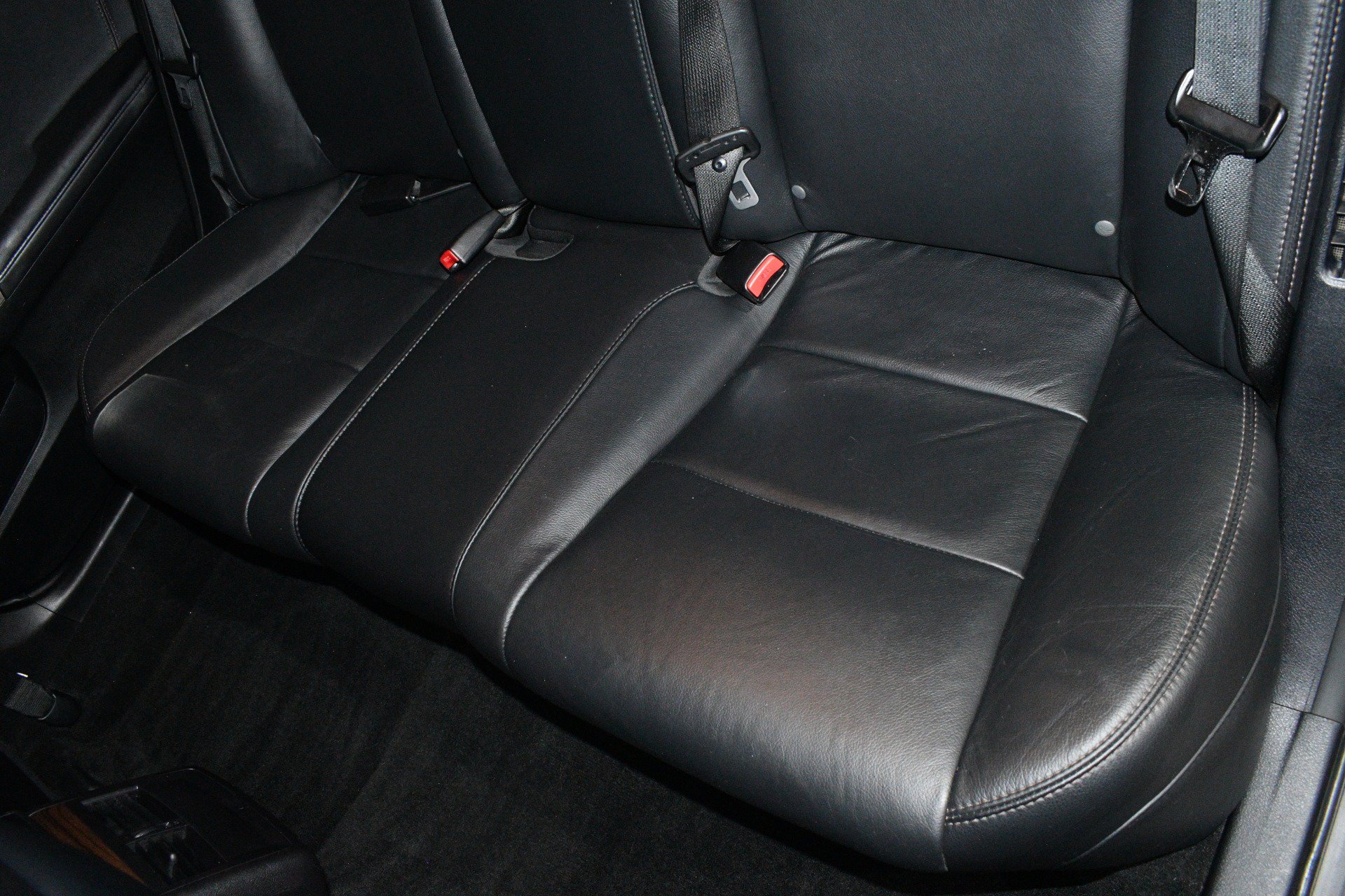 Used 2015 Toyota Avalon XLE Touring FWD image 19