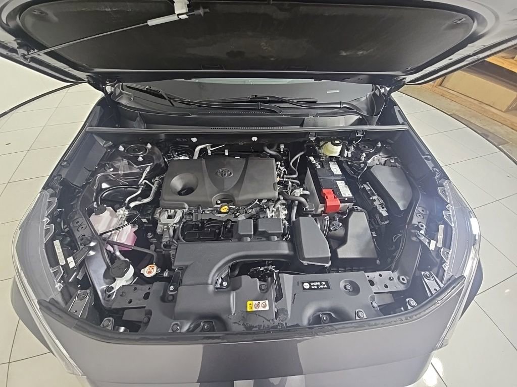 Used 2024 Toyota RAV4 LE image 31