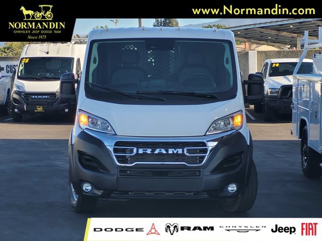 Used 2025 RAM ProMaster 2500 w/ U-Haul Equipment Group FWD image 2