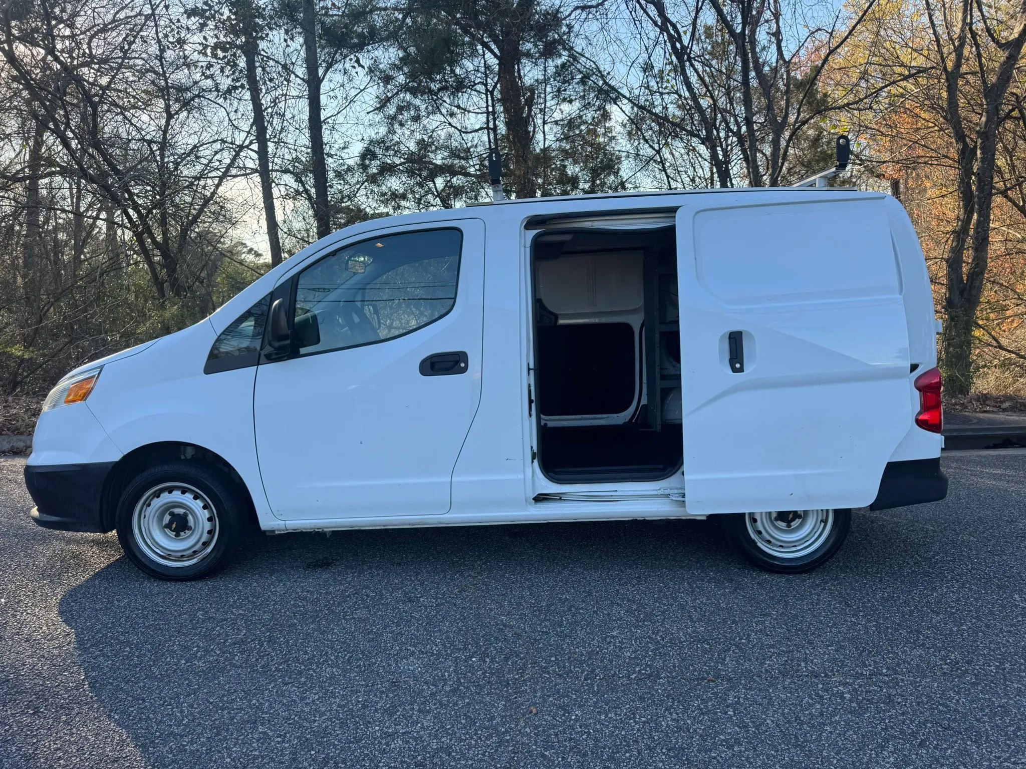 Used 2017 Chevrolet City Express LT image 5