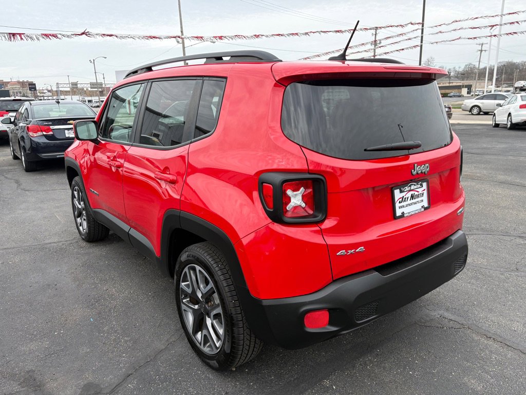 Used 2017 Jeep Renegade Latitude w/ Cold Weather Group image 5