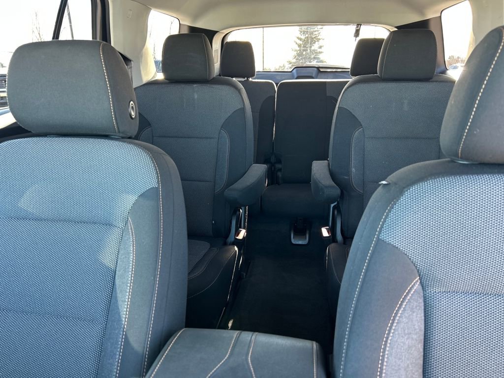 Used 2021 Chevrolet Traverse LT image 6