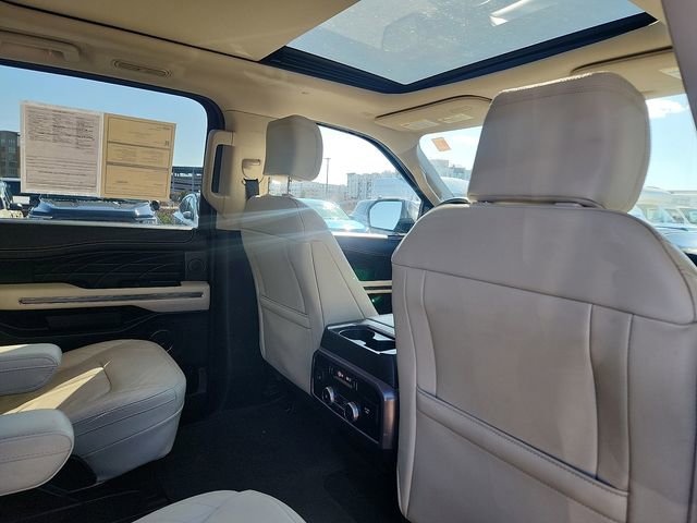 Certified 2021 Ford Expedition Platinum image 28