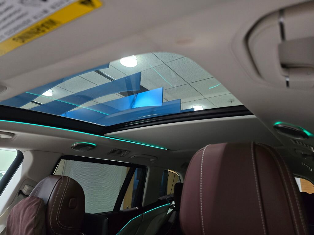 Used 2025 Mercedes-Benz Maybach GLS 600 4MATIC image 35