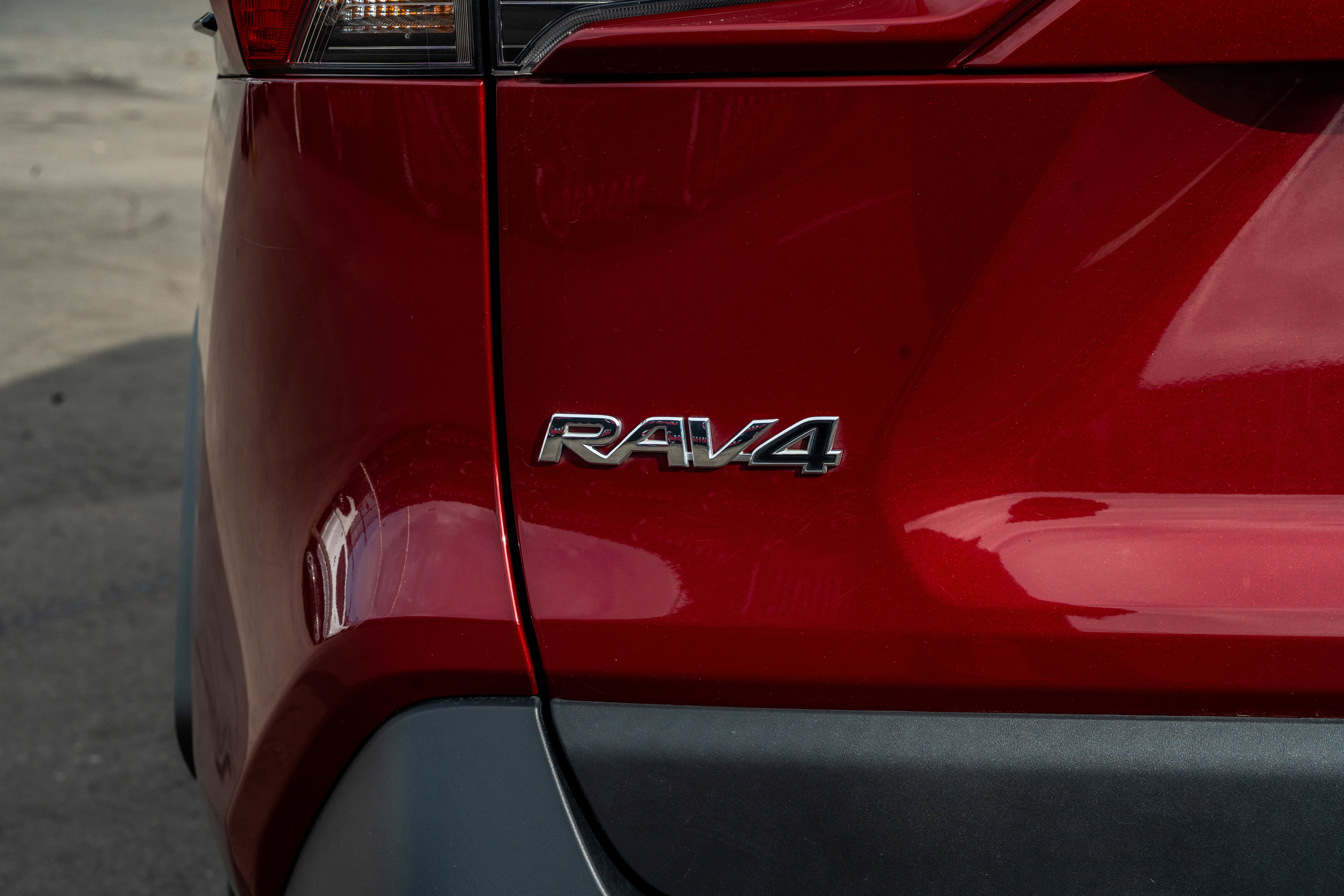 Used 2024 Toyota RAV4 LE image 11