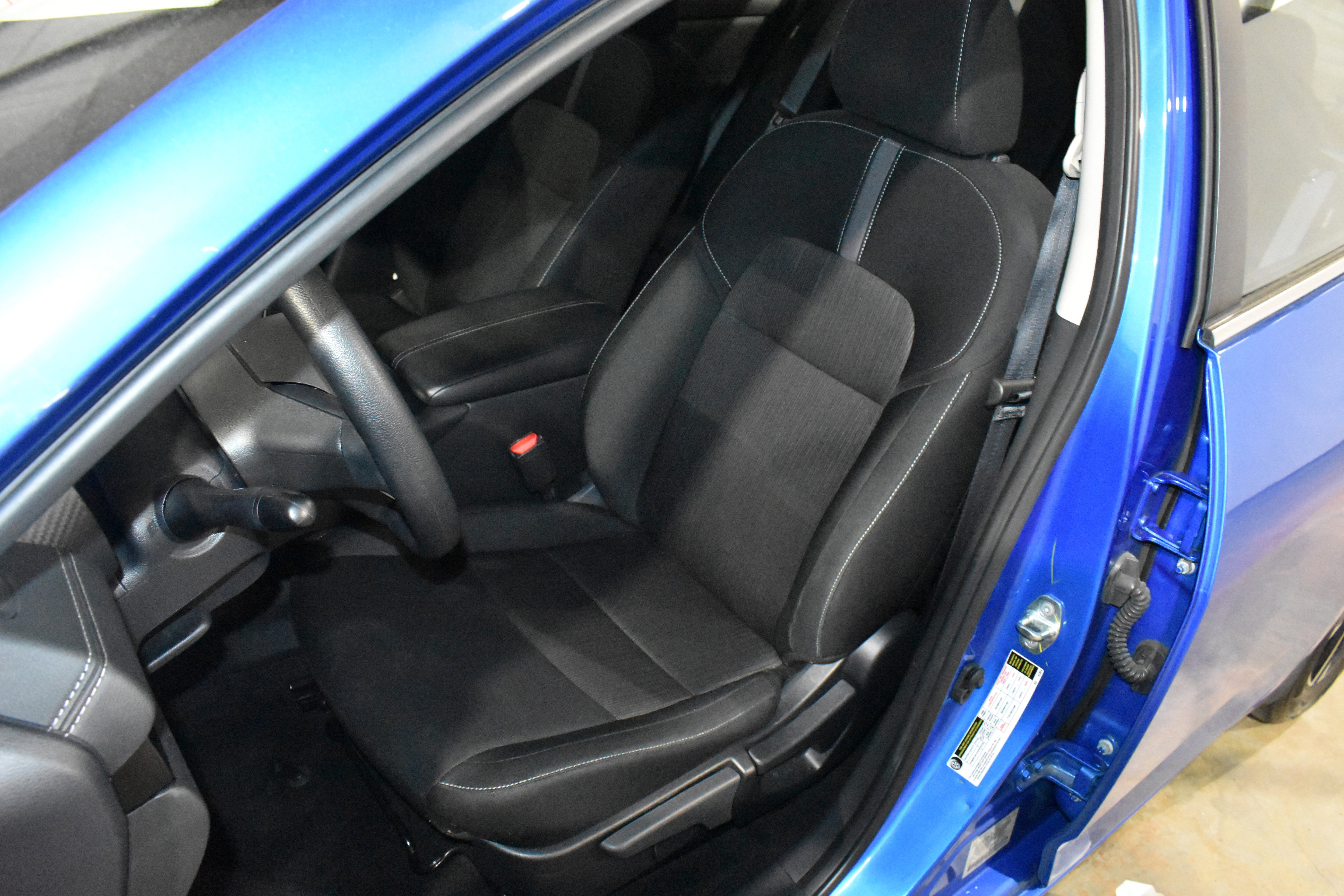 Used 2025 Nissan Sentra SV FWD image 25